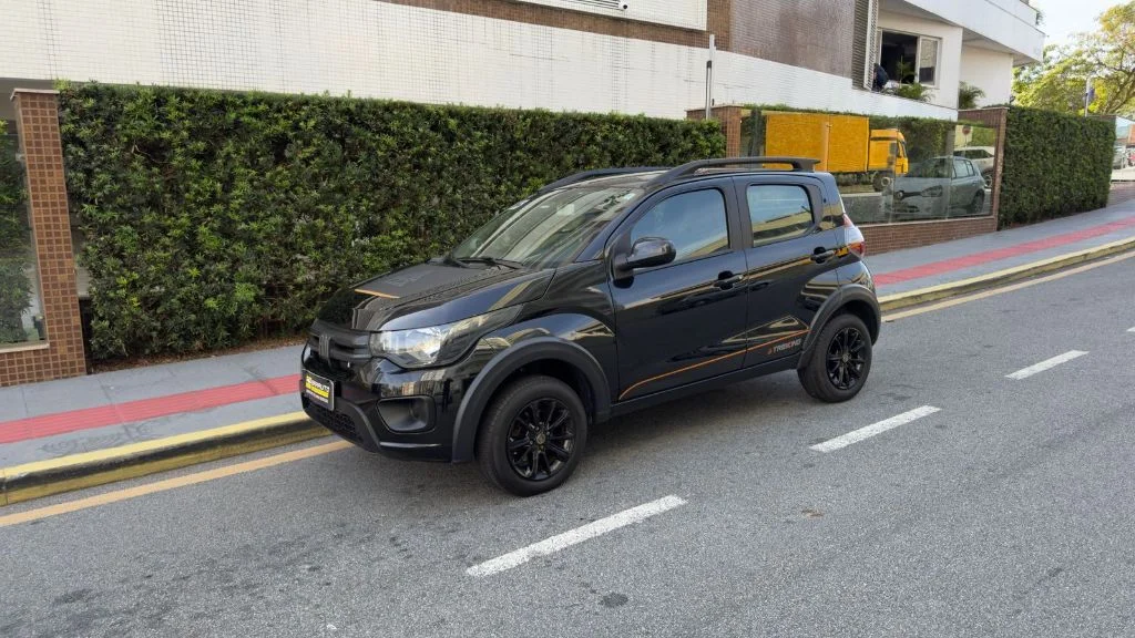 FIAT MOBI TREKKING 1.0 Flex 2023